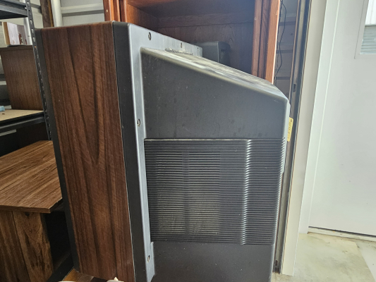 General Electric 27GT650