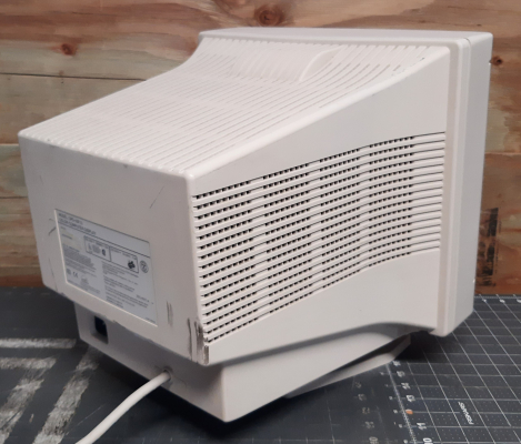 Gateway Vivitron 1572 (CPD-15F13)