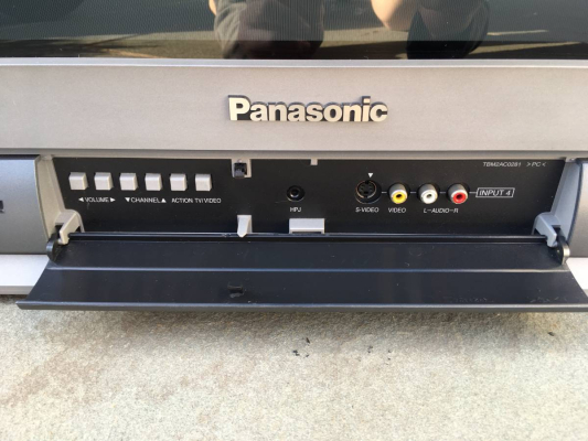 Click to view image in new tab Panasonic CT-32HX40