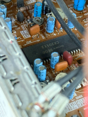 Click to view image in new tab Hitachi CT-7880B
