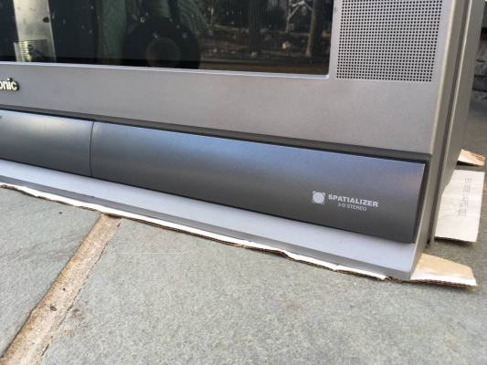 Click to view image in new tab Panasonic CT-32HX40