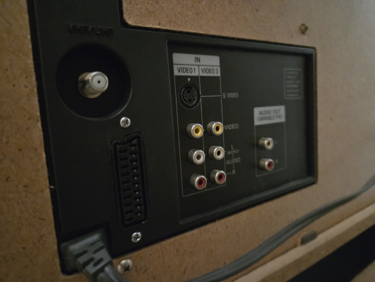 Sony KV-32TW77