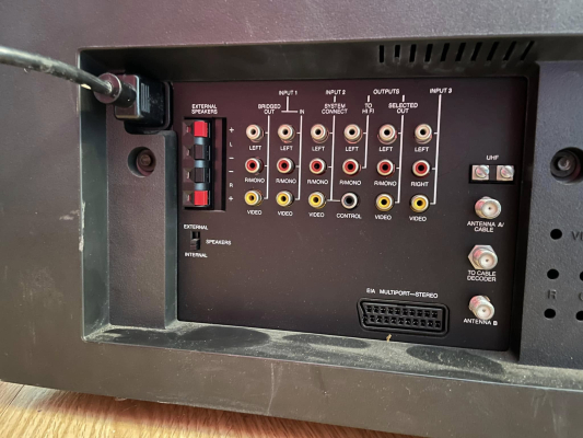 Click to view image in new tab RCA FPR2722T
