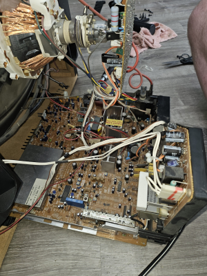 Click to view image in new tab Hitachi CT-7892B