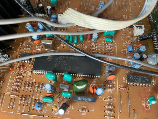 RCA 24F530T