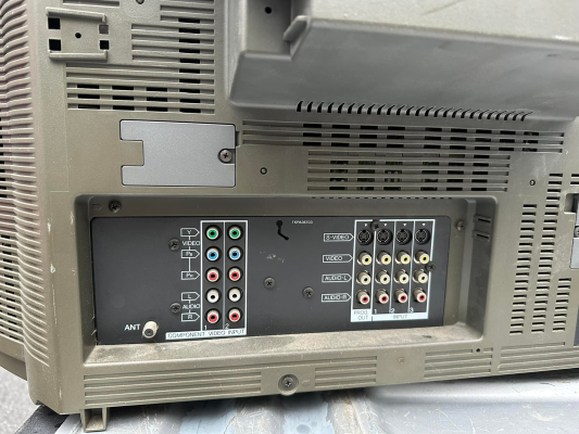 Click to view image in new tab Panasonic CT-34WX50