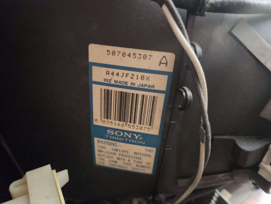 Sony KV-18TR1