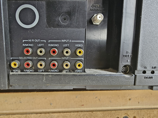 General Electric 27GT650