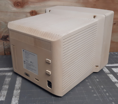 Apple AppleColor High Resolution RGB Monitor (M0401)