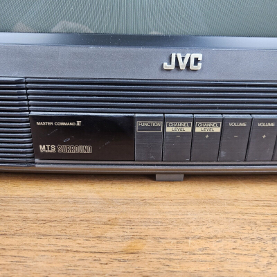 JVC AV-2049S