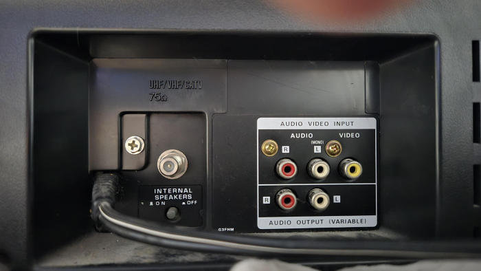Click to view image in new tab Sanyo AVM-2863U
