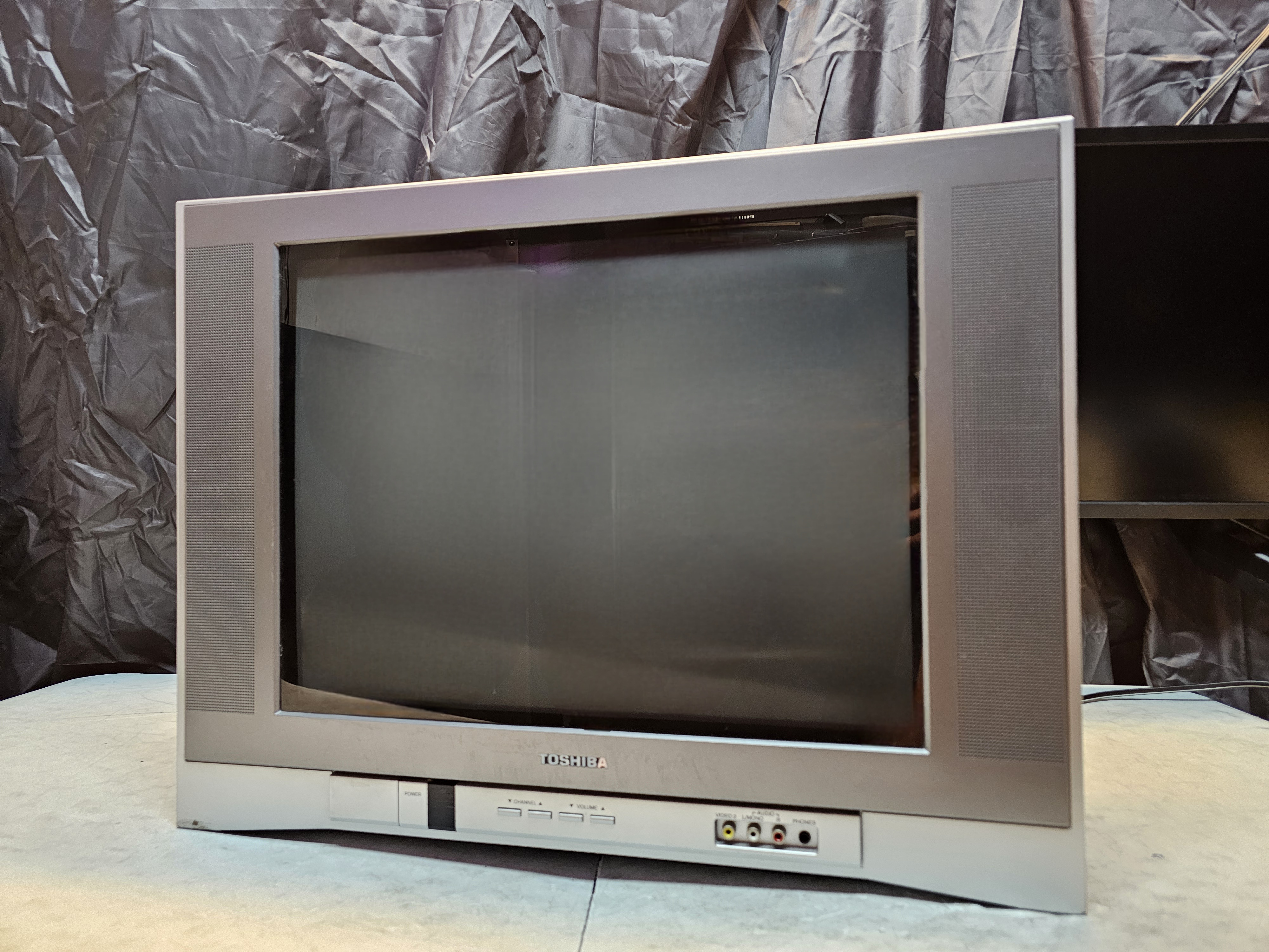 TOSHIBA テレビ 46インチ　R-113 Toshiba 46XV540U 46