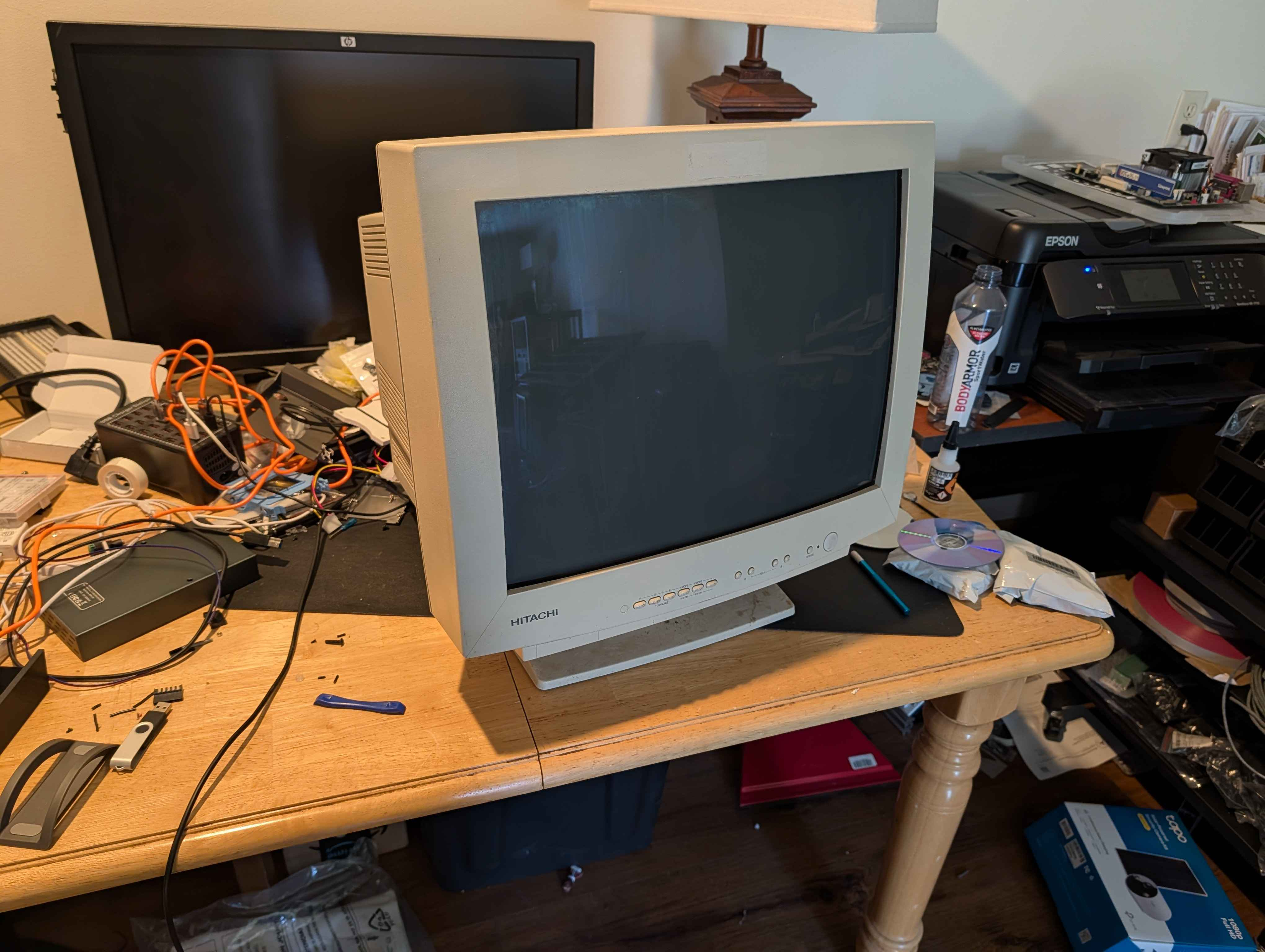 Hitachi SuperScan 812 (CM812U) | CRT Database