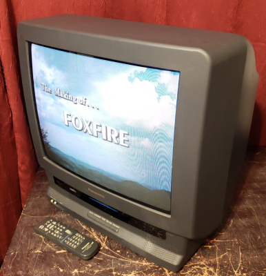 Panasonic PV-M2046