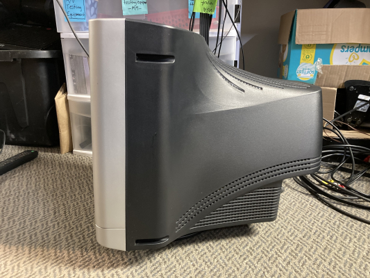 Compaq FS7600 (P8714A)