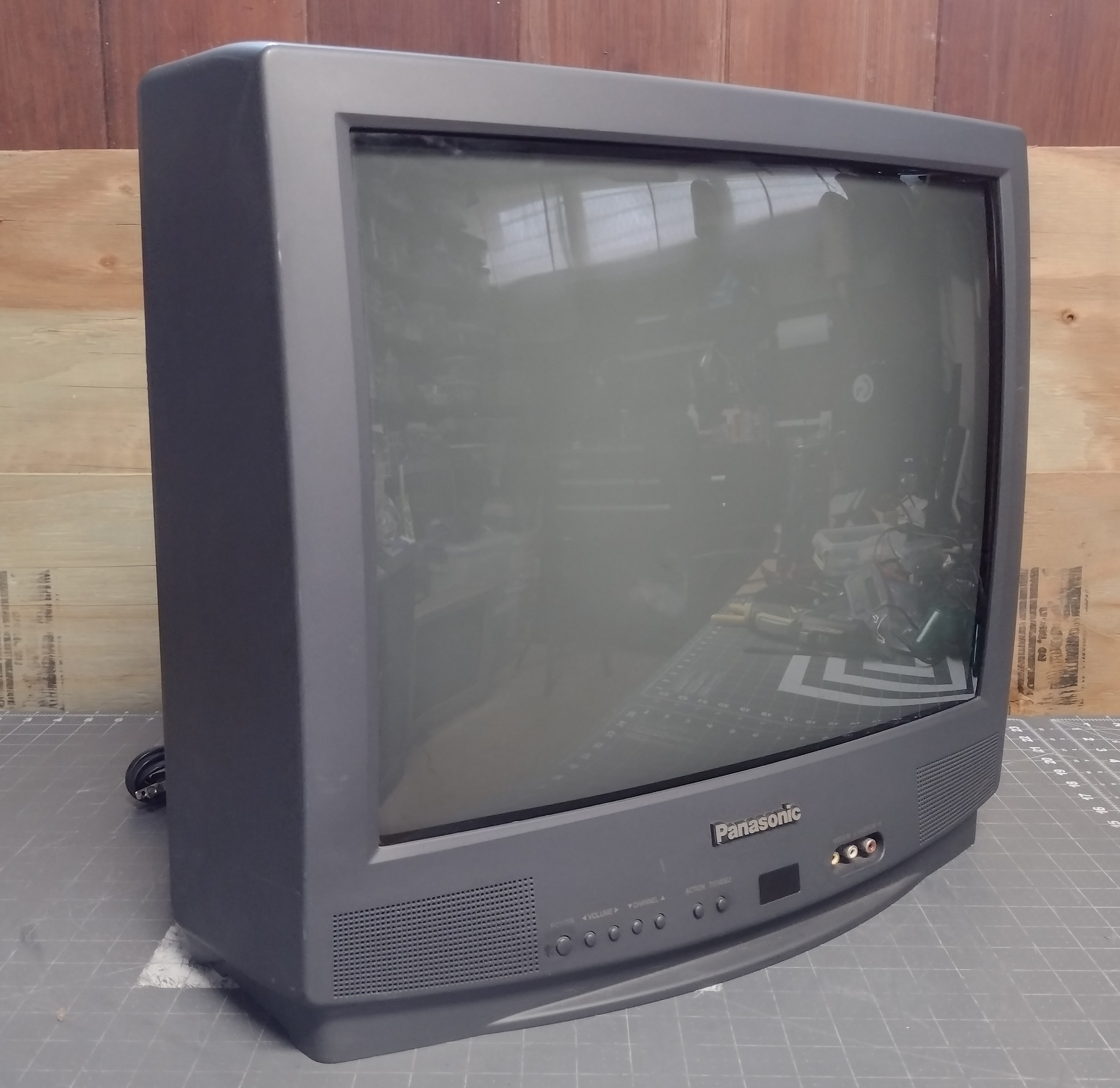 PanasonicポータブルデジタルTV Amazon | パナソニック 10V型 480p ポータブル 液晶テレビ 2021