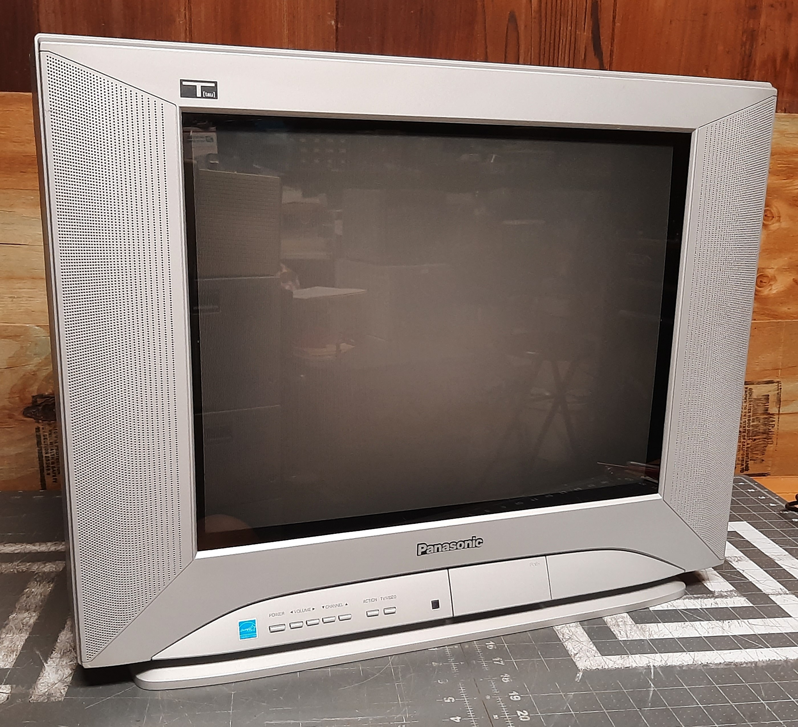 Panasonic - satokun found-my-first-crt-on-the-side