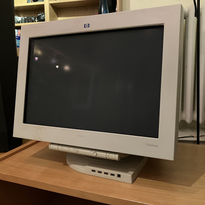 HP A7217A (GDM-FW9012)