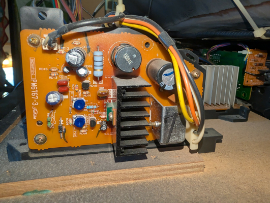 Click to view image in new tab Toshiba CF3054J