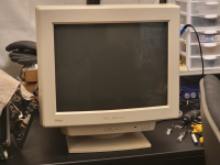 Iiyama Vision Master Pro 17