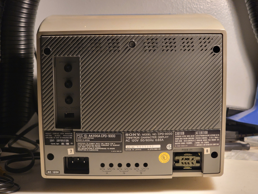 Click to view image in new tab Sony CPD-9000