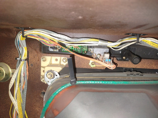 Click to view image in new tab Toshiba CE2635C