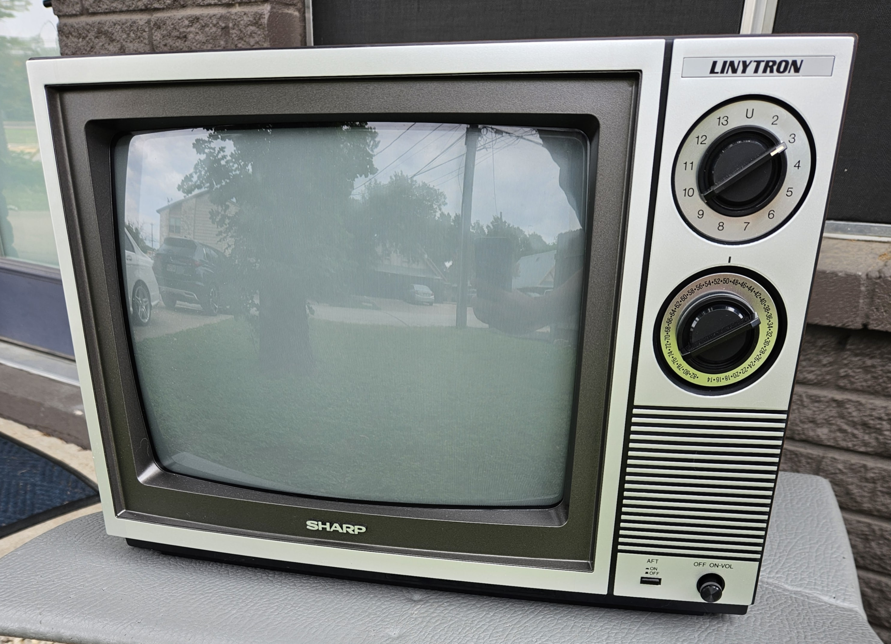 Sharp 13MM17B | CRT Database