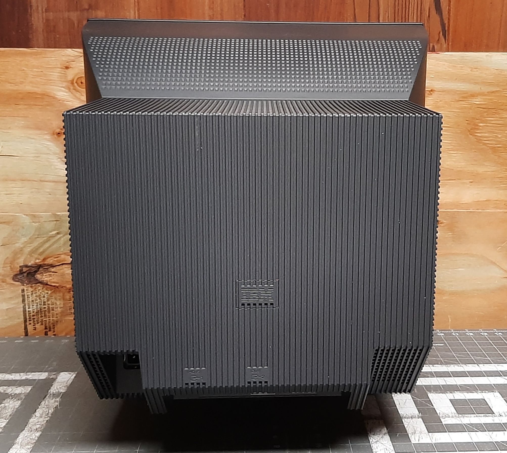 P260 IBM P260 | CRT Database