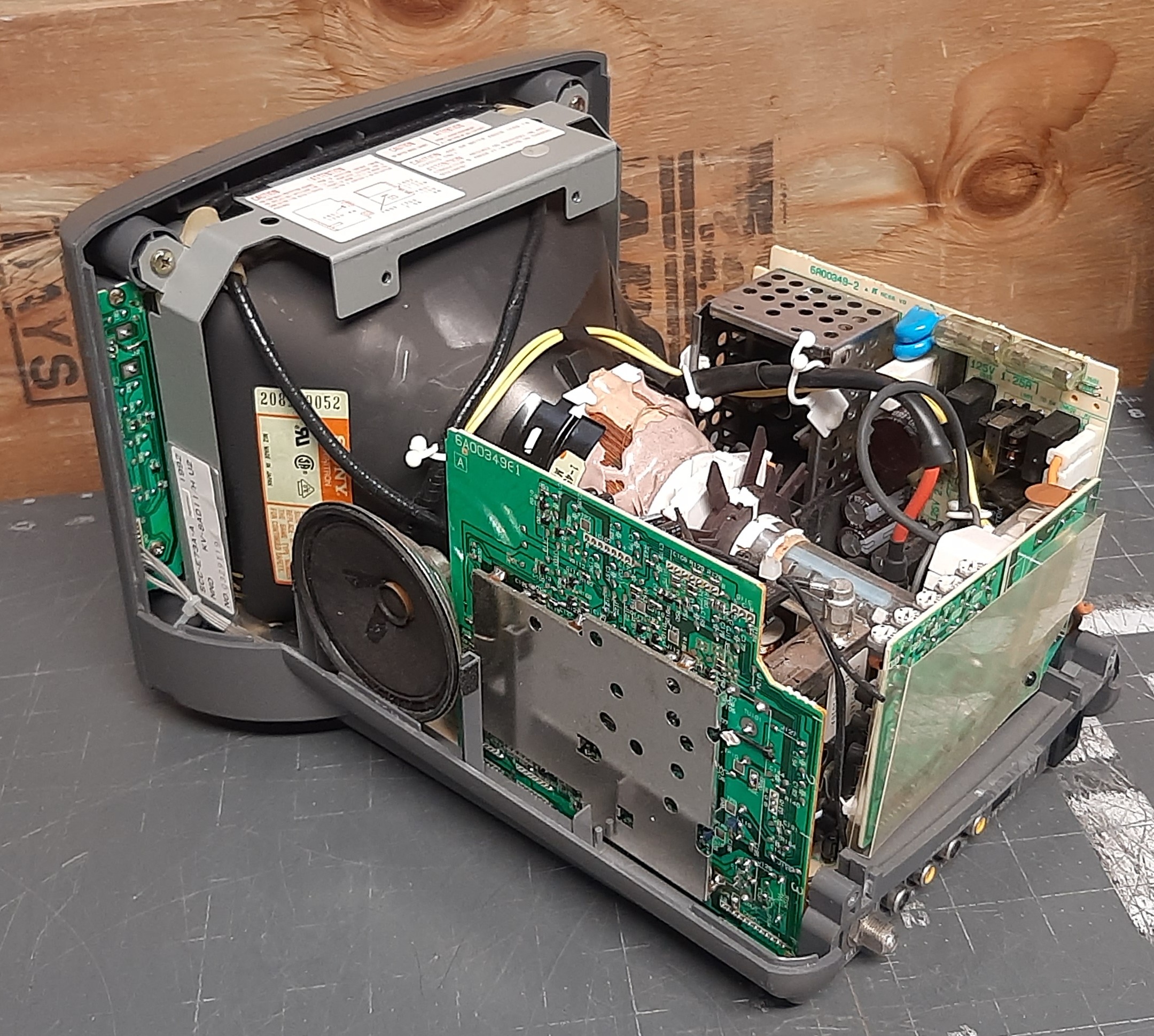 Sony KV-8AD11 | CRT Database 